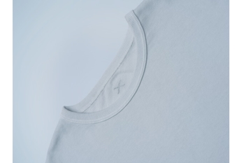 富士フイルムがアパレル！「X」シリーズのロゴ入りTシャツを発売