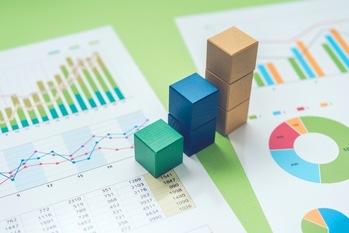 投資信託がどんどん下がる一方、追加購入・放置・売却どれ？