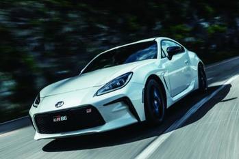 進化した新型トヨタGR86が待望の日本リリース