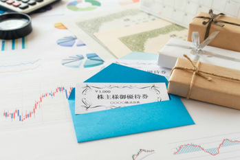 株主優待,ポイント付与