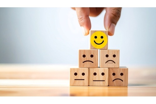 感動では人は動かない、感情を動かして行動を生む文章術 | ZUU online