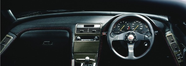 【日本車黄金時代】「1992ホンダNSX-R（E-NA1型）」は究極の走りを目指したチューンドモデル。ドライバーにタフな肉体を要求した