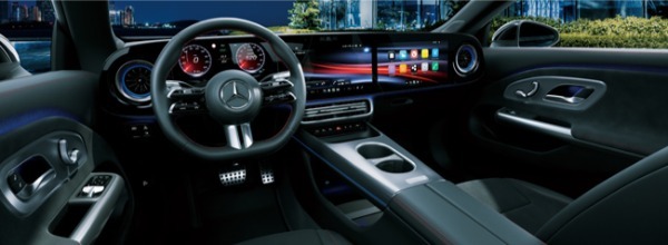 メルセデス・ベンツCLA初の電気自動車「with EQ Technology」の日本発表を記念した特別限定車が発売