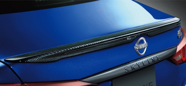 日産スカイラインが仕様変更を実施。合わせて特別限定車「400R Limited」をリリース