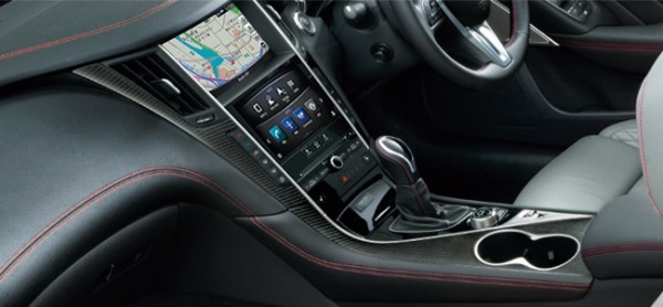 日産スカイラインが仕様変更を実施。合わせて特別限定車「400R Limited」をリリース