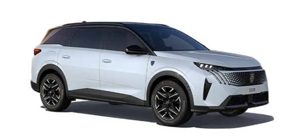 プジョーの3列シート7名乗りSUVの新型5008ハイブリッドが日本デビュー