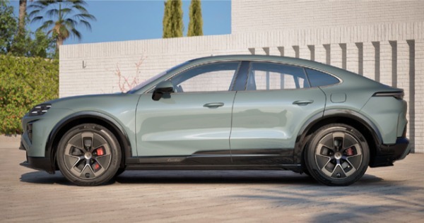 フル電動パワートレインを搭載したBEVモデルのポルシェ・カイエン・クーペが日本デビュー