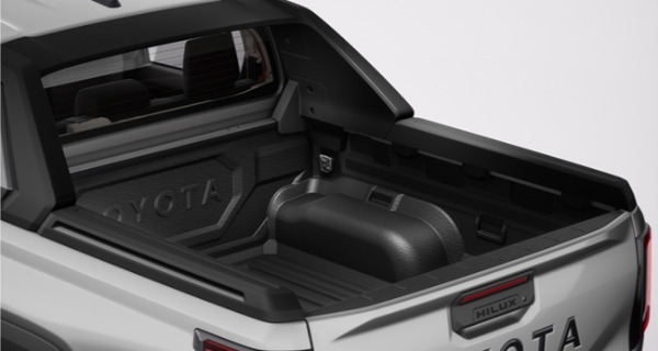 約10年ぶりに全面改良した新型トヨタ・ハイラックスが日本で発売