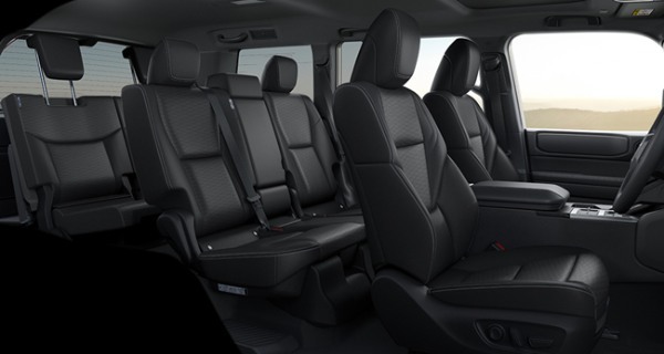 トヨタ・ランドクルーザー「250」のガソリン車が安全および機能装備をアップグレード