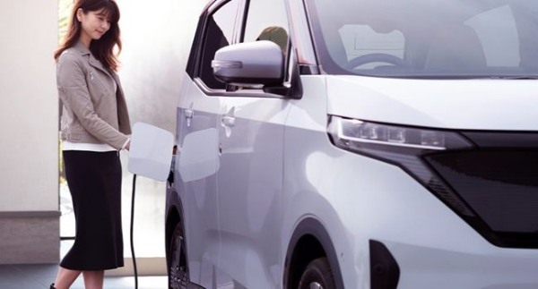 日産がリーフ、アリアに続く第3の電気自動車「サクラ」を発表