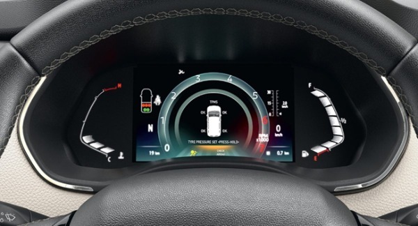 日本市場への導入も期待！　日産の新世代コンパクトMPV「グラバイト」がインドで世界初公開