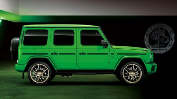 メルセデスAMG G 63として日本で初めて「AMGパフォーマンスパッケージ」を採用した特別仕様車「メルセデスAMG G 63エディション パフォーマンス」が日本上陸