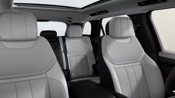 ストーマーハンドリングパックを採用してパフォーマンスを高めたレンジローバー スポーツの特別仕様車が登場