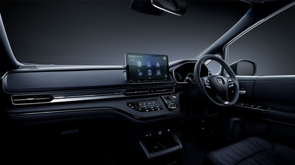 ホンダ・オデッセイがマイナーチェンジ。車両価格もアップ