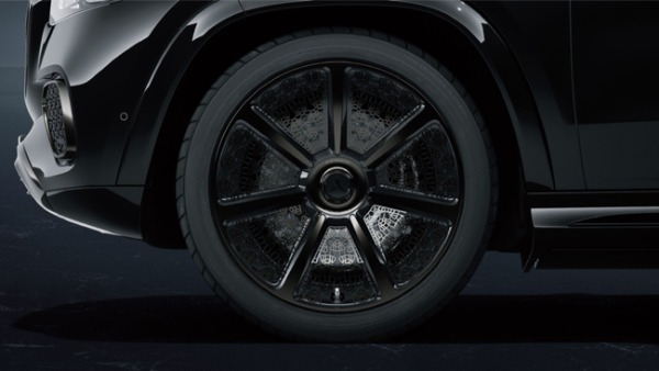 メルセデス・マイバッハGLSの特別限定モデル「GLS600ナイトエディションⅡ」が日本上陸