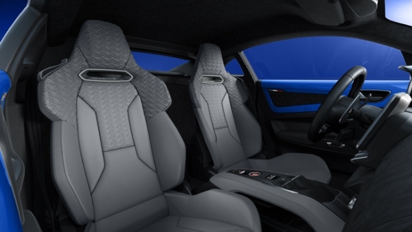 現行アルピーヌA110の最後の日本オリジナル限定車「A110 BLEU ALPINE EDITION」が登場