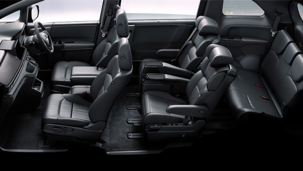 ホンダ・オデッセイがマイナーチェンジ。車両価格もアップ