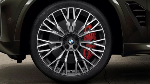 現行BMW X5の有終の美を飾る「FINAL EDITION（ファイナル エディション）」が日本上陸