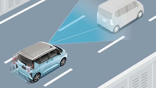 利便性に優れたリアスライドドアを採用する軽ハイトワゴンの新型SUBARUステラが発売