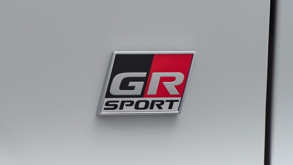 トヨタ・カローラのSUVシリーズのカローラ・クロスに「GR SPORT」グレードが登場