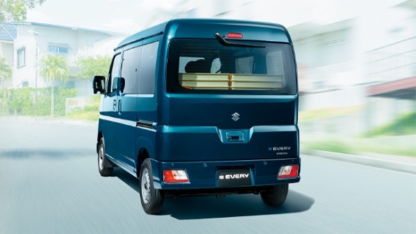 スズキ初の軽商用バッテリーEVとなる「e エブリイ」が登場。車両価格は314万6000円～323万4000円に設定