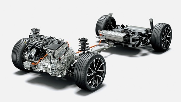 トヨタ・カローラ スポーツが一部改良を実施。カローラ誕生60周年を記念した特別仕様車「G“Z・ACTIVE ELEGANCE”」も登場