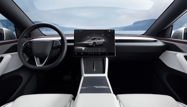 テスラ モデルYの3列シート仕様が日本上陸。車両価格は749万円～に設定