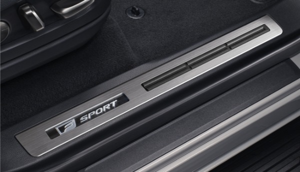 レクサスLXに「走る喜び」をさらに追求した“F SPORT”を新設定