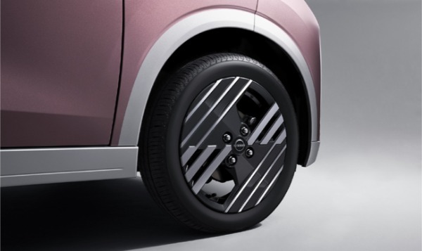 フロントフェイスを刷新した軽EVの日産サクラが受注を開始。発売は本年夏を予定