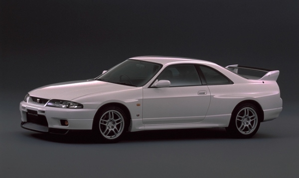 日産がNISMOヘリテージパーツとしてBNR32／BCNR33／BNR34スカイラインGT-R用の足回りパーツを復刻