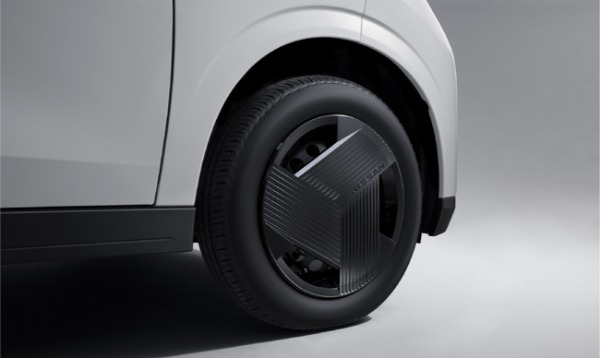 フロントフェイスを刷新した軽EVの日産サクラが受注を開始。発売は本年夏を予定