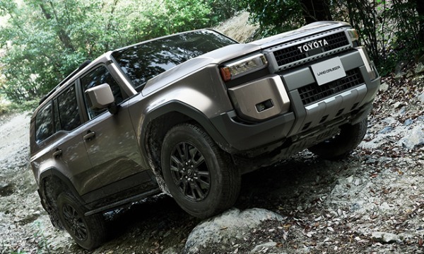 トヨタ・ランドクルーザー「250」のガソリン車が安全および機能装備をアップグレード