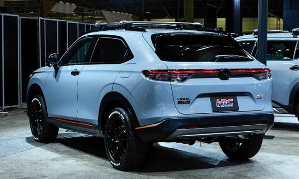 ホンダは東京オートサロン2026で“Honda Sports DNA”を象徴する新ラインの「SPORT LINE」と「TRAIL LINE」を発表