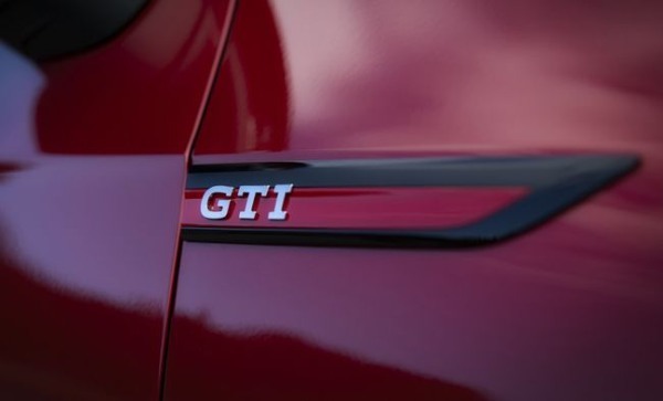 新型フォルクスワーゲン・ゴルフの「GTI」が待望の日本デビュー！