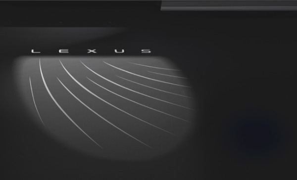 レクサスの新世代ラグジュアリームーバー「LM」が利便性と静粛性を高める一部改良を実施