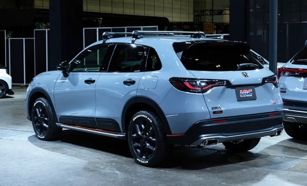 ホンダは東京オートサロン2026で“Honda Sports DNA”を象徴する新ラインの「SPORT LINE」と「TRAIL LINE」を発表