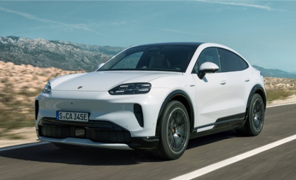 フル電動パワートレインを搭載したBEVモデルのポルシェ・カイエン・クーペが日本デビュー