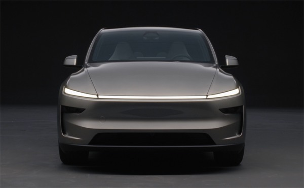 テスラ モデルYの3列シート仕様が日本上陸。車両価格は749万円～に設定