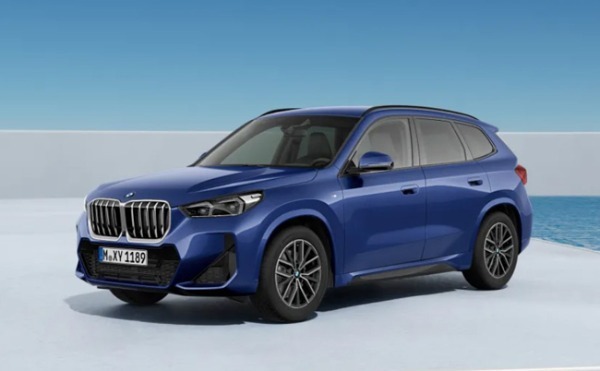 内外装の刷新と大幅なデジタル化を実施した第3世代のBMW X1が日本上陸。電気自動車の iX1も登場