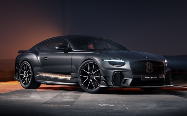 ベントレーが“かつてないドライバー重視”を謳うコンチネンタルGTのハイパフォーマンスモデル「スーパースポーツ」を発表