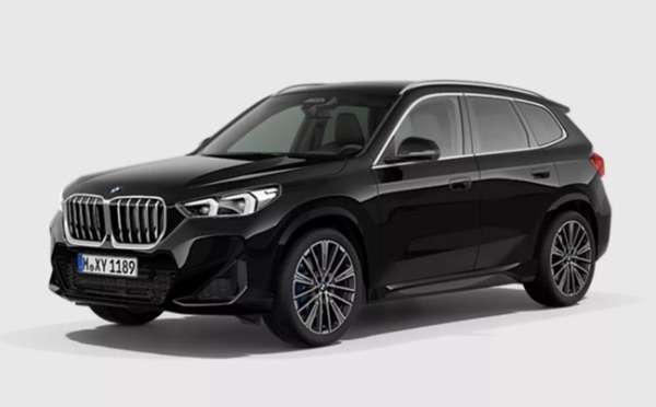 フォーマルなシーンでも際立つ優美な佇まいを演出したBMW X1の特別限定モデルが日本発売