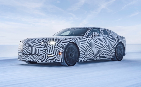 ジャガーの新世代4ドアGTのプロトタイプが北極圏でウィンターテストを敢行