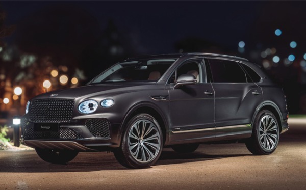 まさに“走る宝石”！　ベントレーとジュエリーブランドのブードルズがコラボしたビスポークモデルがベントレー車の全モデルで展開