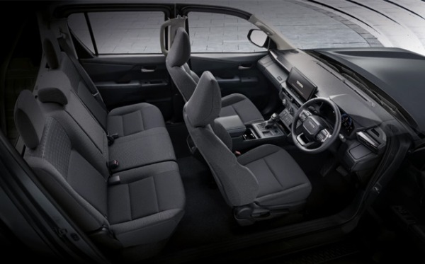 約10年ぶりに全面改良した新型トヨタ・ハイラックスがタイでワールドプレミア。日本市場にはディーゼルモデルを2026年年央に発売予定