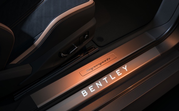 ベントレーが“かつてないドライバー重視”を謳うコンチネンタルGTのハイパフォーマンスモデル「スーパースポーツ」を発表