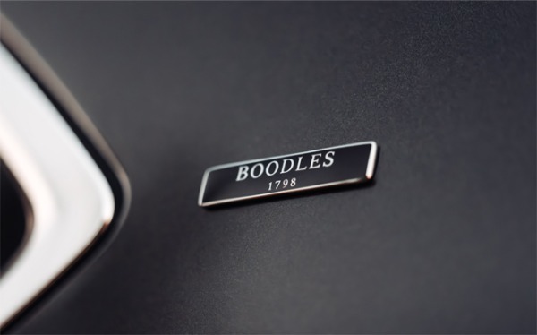 まさに“走る宝石”！　ベントレーとジュエリーブランドのブードルズがコラボしたビスポークモデルがベントレー車の全モデルで展開