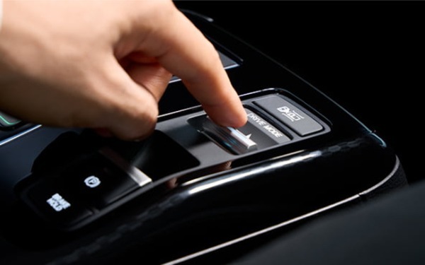 電気自動車のクロスオーバーSUVに変身した新型ホンダ・インサイトの先行情報が公開。発売は今春を予定