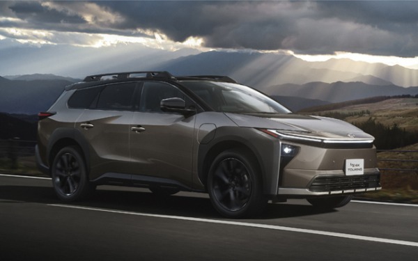 2月のSUVランク首位はトヨタ・ライズ。RAV４が急上昇！（26年2月の軽自動車を含むSUV車販売登録ランキングTOP20）