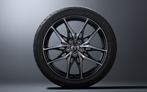 トヨタ・カローラのSUVシリーズのカローラ・クロスに「GR SPORT」グレードが登場