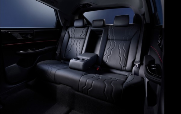 電気自動車のクロスオーバーSUVに変身した新型ホンダ・インサイトの先行情報が公開。発売は今春を予定